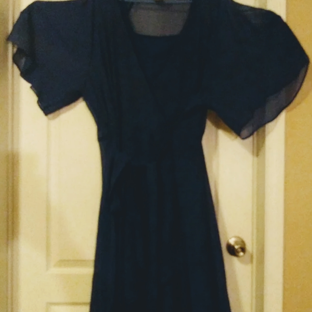 Dress - Picture 2 of 4